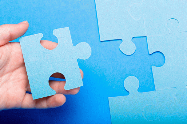 راه‌های خلاقانه افزایش درآمد آرایشگری زنان بدون اینترنت: ۱۱ ایده‌ی کاربردی